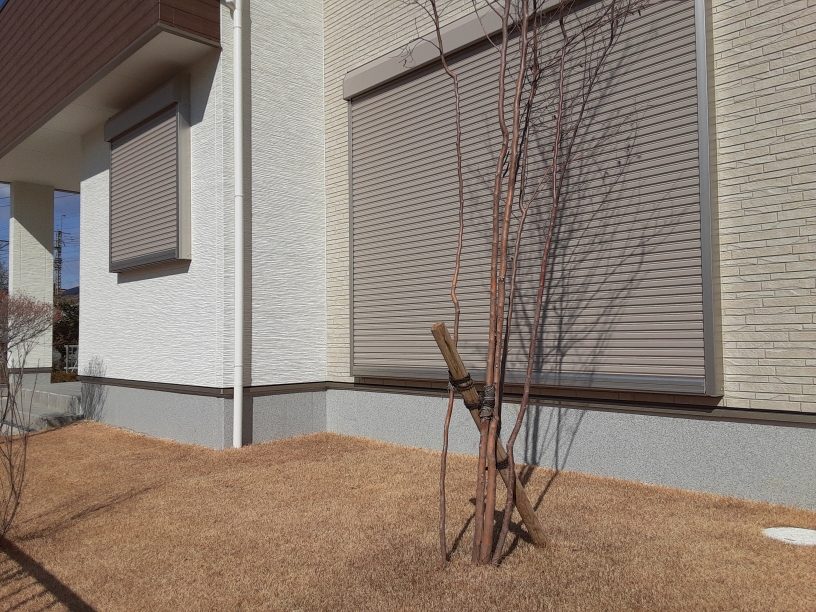 基礎のクラック・白華現象等を抑制する先張りＦシート